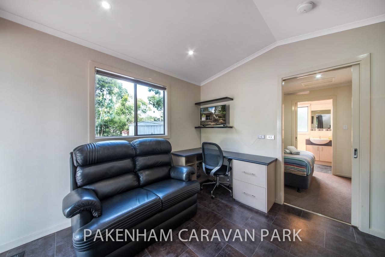 Pakenham Caravan Park Hotel Exterior photo